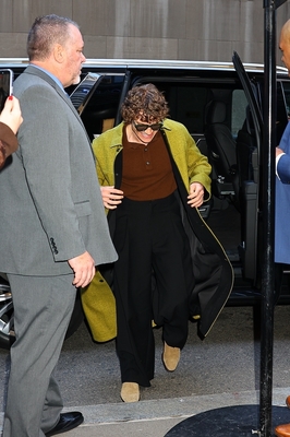 Manhattan, NY - January 12, 2026
Keywords: connor;storrie;candids;candid;manhattan;ny;new;york;nbc;studios;2026