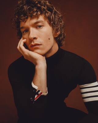 PHOTOGRAPHER: RYAN PFLUGER
Keywords: connor;storrie;publications;photoshoots;2025;magazine;the;new;york;times