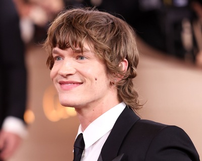 Keywords: connor;storrie;public;appearnces;2026;golden;globes;red;carpet