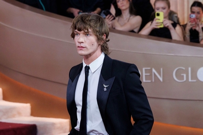 Keywords: connor;storrie;public;appearnces;2026;golden;globes;red;carpet