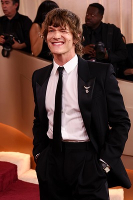 Keywords: connor;storrie;public;appearnces;2026;golden;globes;red;carpet
