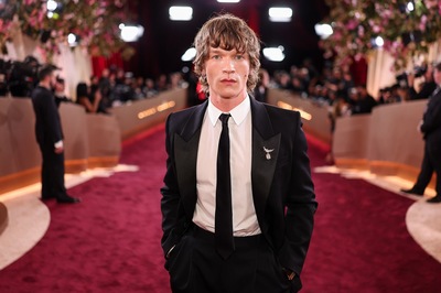Keywords: connor;storrie;public;appearnces;2026;golden;globes;red;carpet