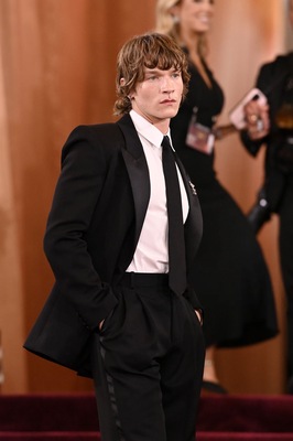 Keywords: connor;storrie;public;appearnces;2026;golden;globes;red;carpet