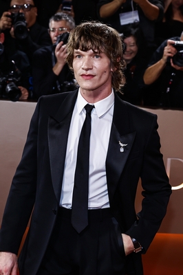 Keywords: connor;storrie;public;appearnces;2026;golden;globes;red;carpet