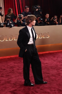 Keywords: connor;storrie;public;appearnces;2026;golden;globes;red;carpet