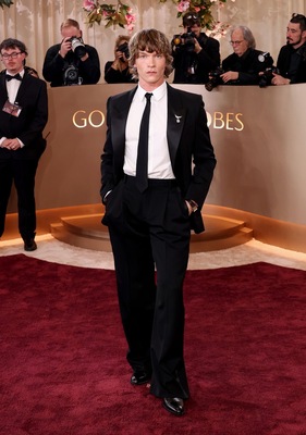 Keywords: connor;storrie;public;appearnces;2026;golden;globes;red;carpet