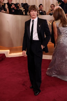 Keywords: connor;storrie;public;appearnces;2026;golden;globes;red;carpet