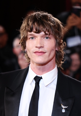 Keywords: connor;storrie;public;appearnces;2026;golden;globes;red;carpet