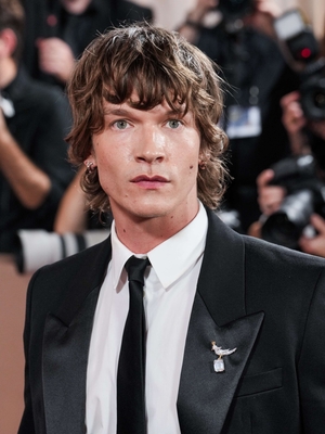 Keywords: connor;storrie;public;appearnces;2026;golden;globes;red;carpet