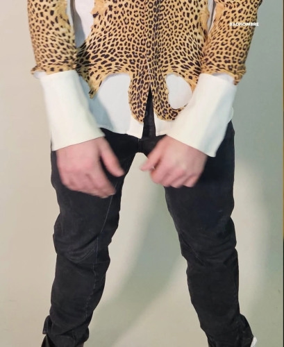 BTS
Keywords: connor;storrie;ilya;rozanov;behind;the;scenes;bts;heated;rivalry