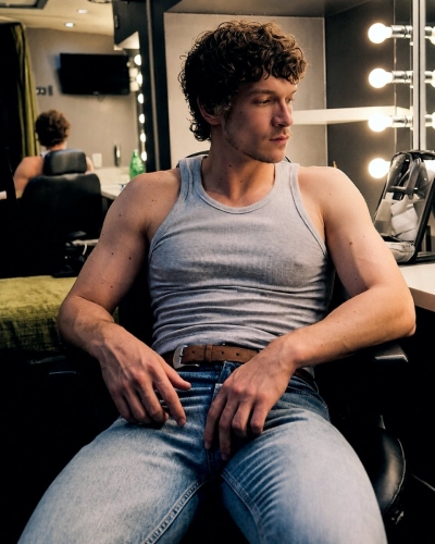 BTS
Keywords: connor;storrie;publications;photoshoots;verizon;behind;the;scenes;bts