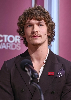 Keywords: connor;storrie;public;appearnces;2026;actor;awards;sag;aftra;los;angeles;la;32nd;california;on;stage;show;presents