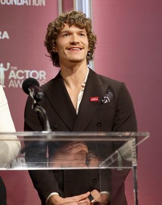 Keywords: connor;storrie;public;appearnces;2026;actor;awards;sag;aftra;los;angeles;la;32nd;california;on;stage;show;presents