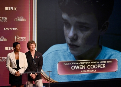 Click to view full size image
==============
Keywords: connor;storrie;public;appearnces;2026;actor;awards;sag;aftra;los;angeles;la;32nd;california;on;stage;show;presents Keywords: connor;storrie;public;appearnces;2026;actor;awards;sag;aftra;los;angeles;la;32nd;california;on;stage;show;presents