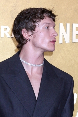 Click to view full size image
==============
Keywords: connor;storrie;public;appearances;events;2026;sag;aftra;awards;shrine;auditorium;los;angeles;la;california Keywords: connor;storrie;public;appearances;events;2026;sag;aftra;awards;shrine;auditorium;los;angeles;la;california