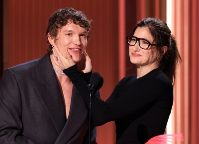 Keywords: connor;storrie;public;appearances;events;2026;sag;aftra;awards;shrine;auditorium;los;angeles;la;california;katheryn;Hahn;present;expo;hall