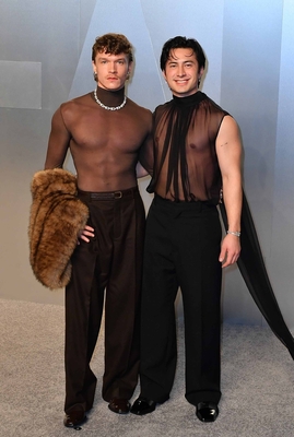 Click to view full size image
==============
Keywords: connor;storrie;public;appearances;events;2026;vanity;fair;white;carpet;oscar;party;los;angeles;la Keywords: connor;storrie;public;appearances;events;2026;vanity;fair;white;carpet;oscar;party;los;angeles;la