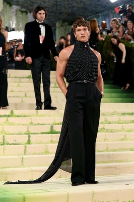Keywords: connor;storrie;public;appearances;events;2026;met;gala;metropolitain