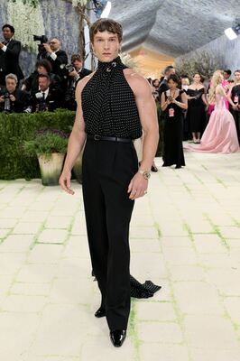 Keywords: connor;storrie;public;appearances;events;2026;met;gala;metropolitain