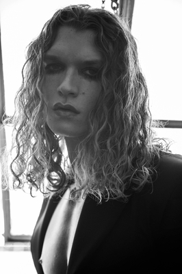 Click to view full size image
==============
PHOTOGRAPHER: FIDEL GONZALEZ
Keywords: connor;storrie;publications;photoshoots;magazine;2023;people;are;strange;xiox PHOTOGRAPHER: FIDEL GONZALEZ
Keywords: connor;storrie;publications;photoshoots;magazine;2023;people;are;strange;xiox