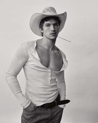 Click to view full size image
==============
PHOTOGRAPHER: CASS BIRD
Keywords: connor;storrie;publications;photoshoots;magazine;2026;vogue;adria;march PHOTOGRAPHER: CASS BIRD
Keywords: connor;storrie;publications;photoshoots;magazine;2026;vogue;adria;march