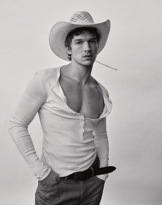 PHOTOGRAPHER: CASS BIRD
Keywords: connor;storrie;publications;photoshoots;magazine;2026;vogue;adria;march