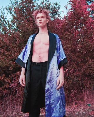 Click to view full size image
==============
PHOTOGRAPHER: CHRISTINA ADRIANA
Keywords: connor;storrie;publications;photoshoots;magazine;2020;unknown;editorial;spring PHOTOGRAPHER: CHRISTINA ADRIANA
Keywords: connor;storrie;publications;photoshoots;magazine;2020;unknown;editorial;spring