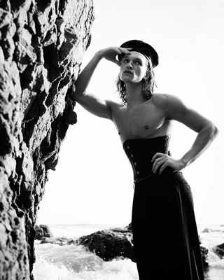 Click to view full size image
==============
PHOTOGRAPHER: MARINA MIR
Keywords: connor;storrie;publications;photoshoots;unknown;editorial PHOTOGRAPHER: MARINA MIR
Keywords: connor;storrie;publications;photoshoots;unknown;editorial