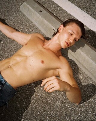PHOTOGRAPHER: COREY MYERS
Keywords: connor;storrie;publications;photoshoots;2023;unknown;editorial